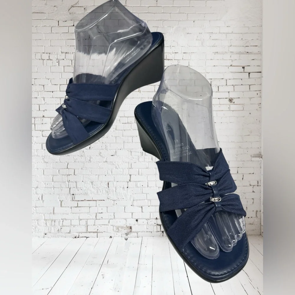 Naturalizer Denim Blue Wedge Sandals with Silver detail - Picture 6 of 6